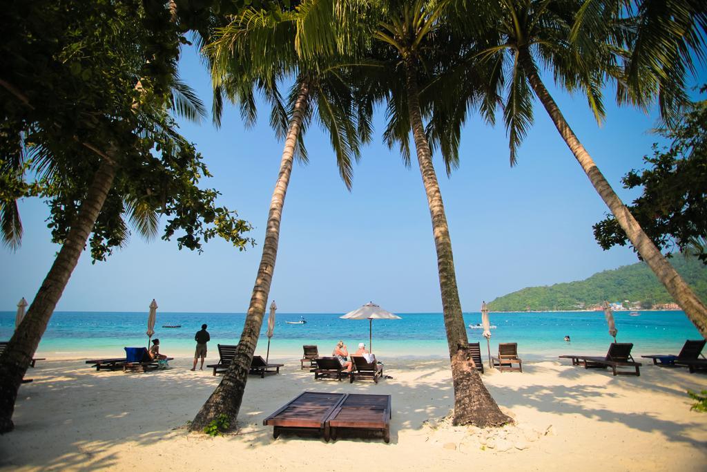 Tuna Bay Island Resort Kampong Pasir Hantu Екстер'єр фото