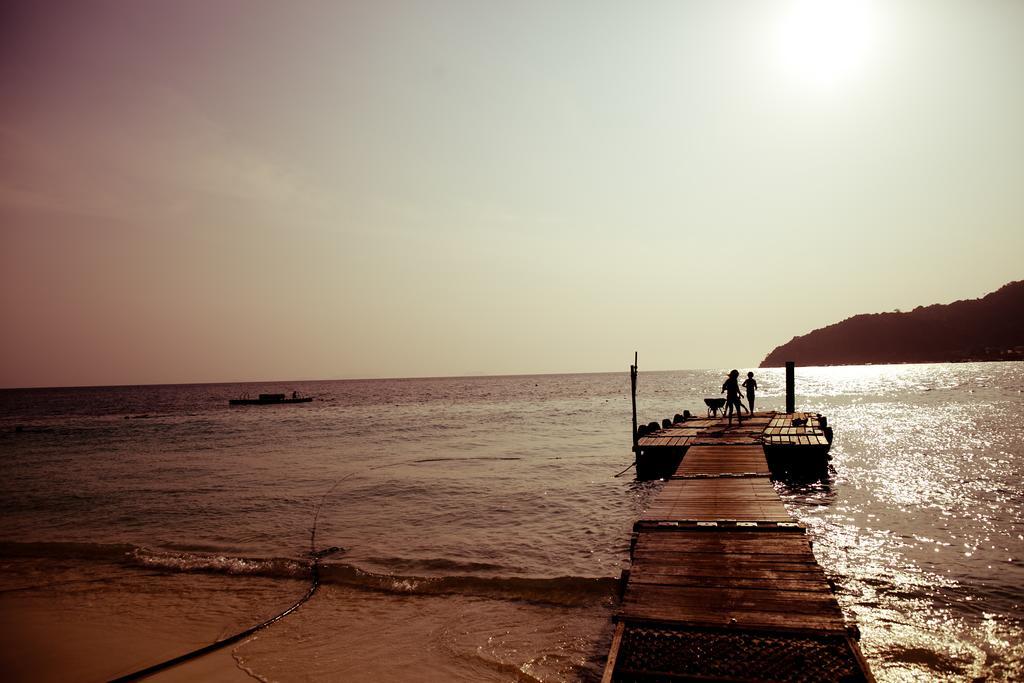 Tuna Bay Island Resort Kampong Pasir Hantu Екстер'єр фото