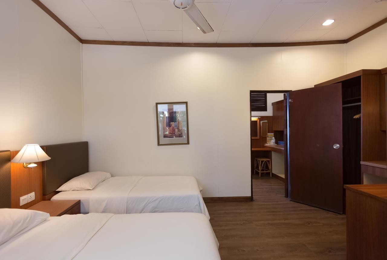Tuna Bay Island Resort Kampong Pasir Hantu Екстер'єр фото